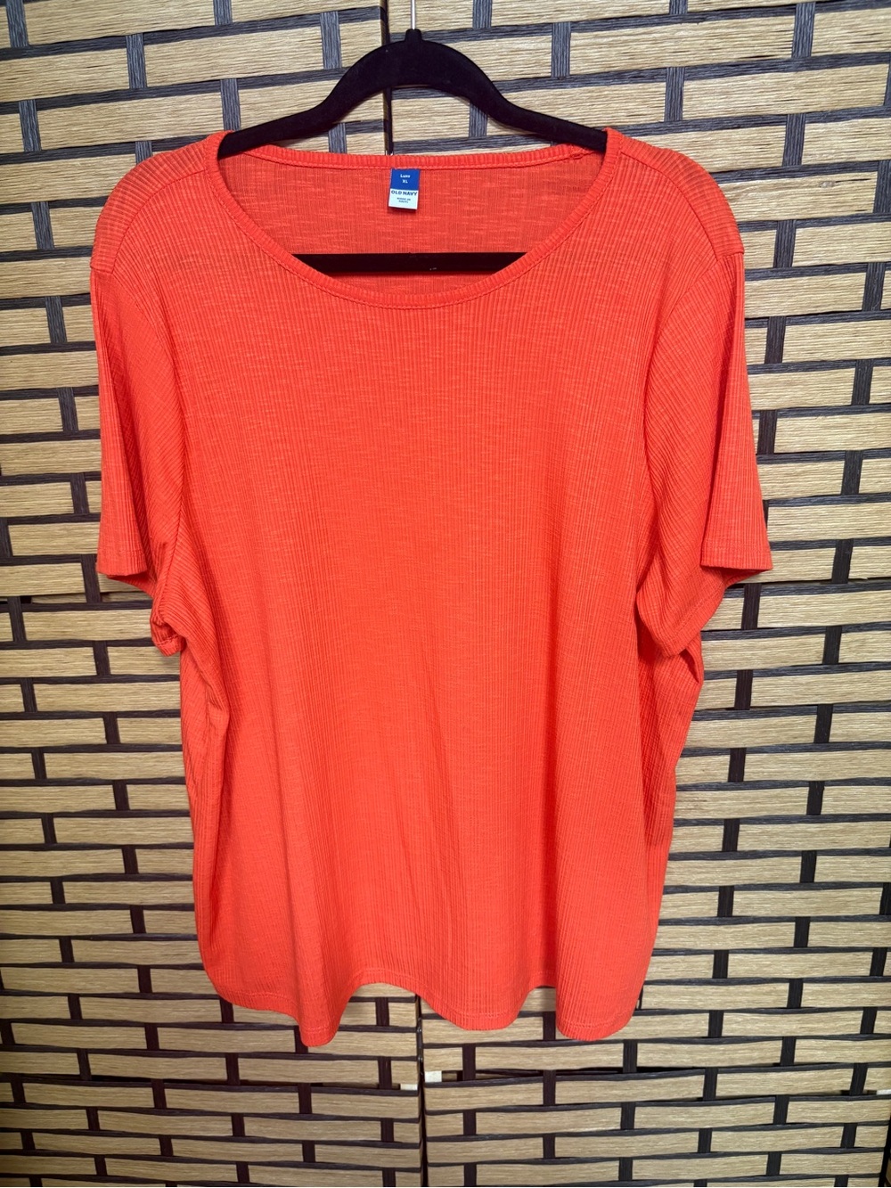 Old navy luxe orange ribbed tee size xl